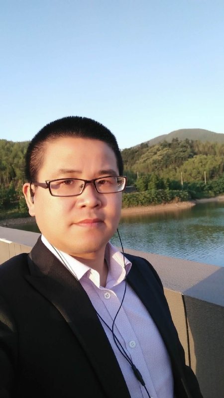 顾律师的第三张照片--阜阳相亲服务中心