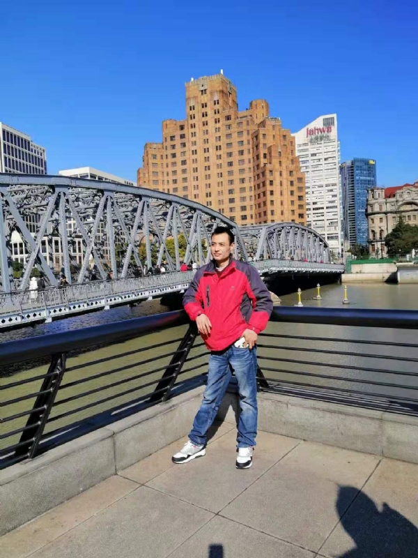 老乐的第一张照片--阜阳相亲服务中心