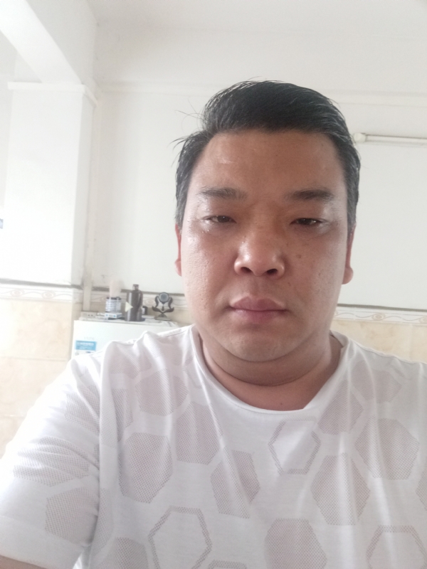 帅帅的第一张照片--阜阳相亲服务中心