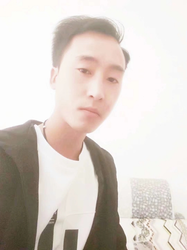 萧艺的第一张照片--阜阳相亲服务中心