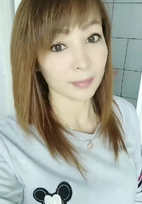 魅力白玲的第一张照片--阜阳相亲服务中心