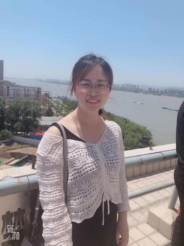 随缘的第一张照片--阜阳相亲服务中心