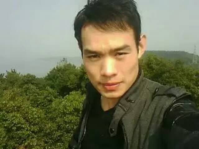 明镜的第一张照片--阜阳相亲服务中心