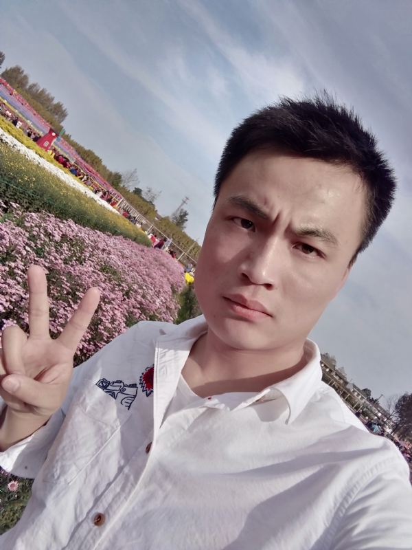 心碎无痕的第二张照片--阜阳相亲服务中心