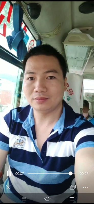 恋人未满的第一张照片--阜阳相亲服务中心