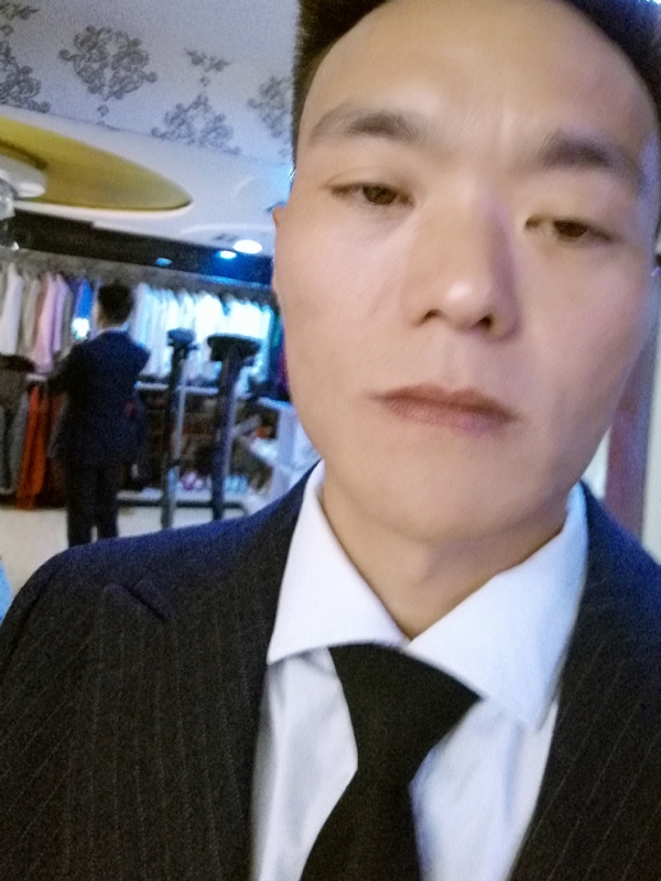 醉酒的蝴蝶的第二张照片--阜阳相亲服务中心