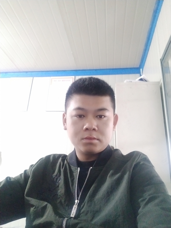 少校的第一张照片--阜阳相亲服务中心