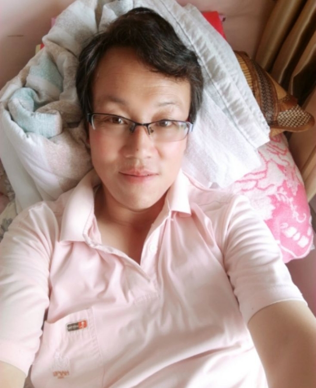 一吻天荒的第一张照片--阜阳相亲服务中心