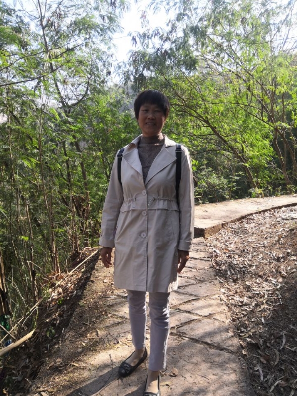 兰草的第一张照片--阜阳相亲服务中心