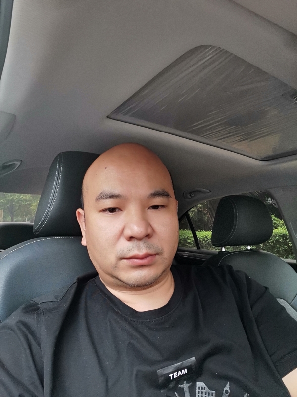 爷们已经老了的第一张照片--阜阳相亲服务中心