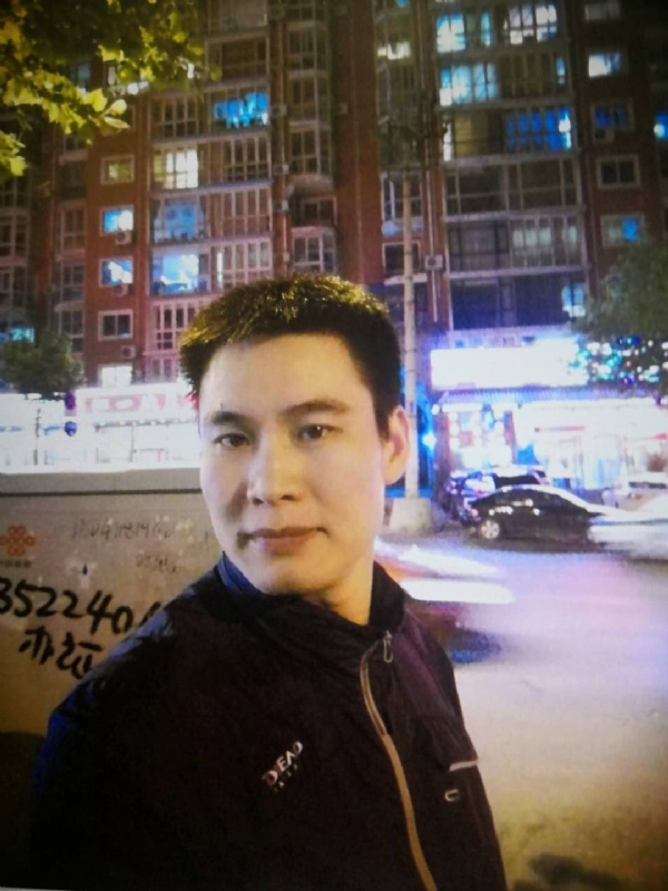 阳光灿烂的第三张照片--阜阳相亲服务中心