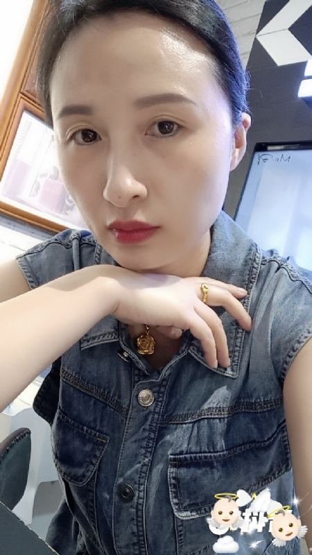 桃子的第三张照片--阜阳相亲服务中心