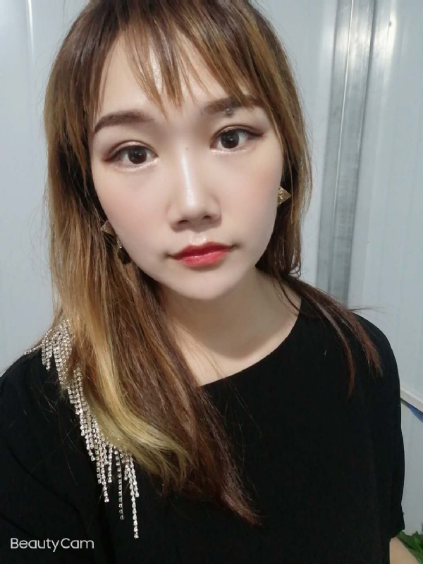 艾薇的第三张照片--阜阳相亲服务中心