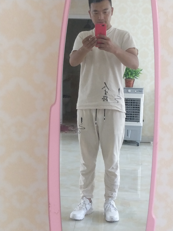 一天一根烟的第一张照片--阜阳相亲服务中心