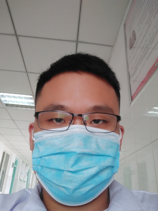 风轻云淡的第一张照片--阜阳相亲服务中心