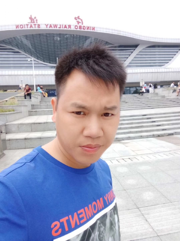 笑对人生的第一张照片--阜阳相亲服务中心