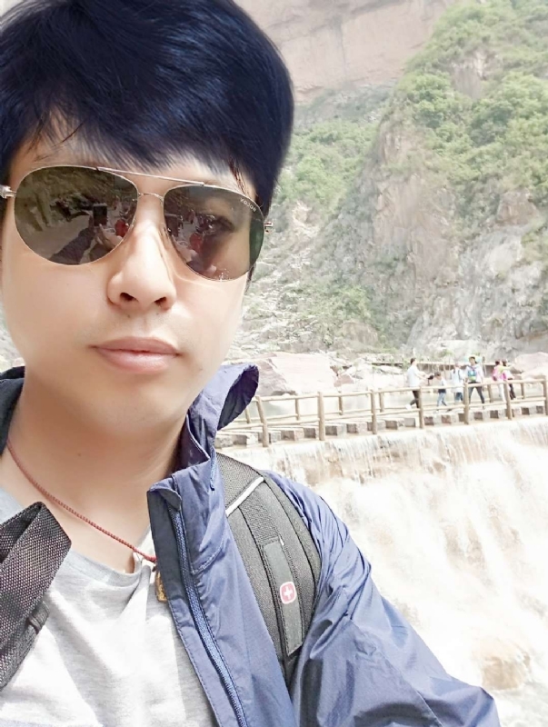 雅俗共赏的第一张照片--阜阳相亲服务中心