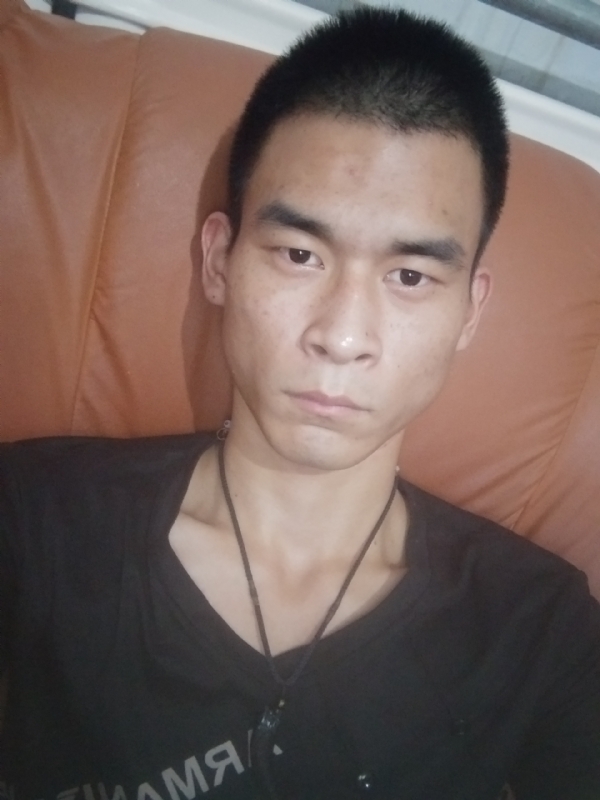 单身狗一枚的第三张照片--阜阳相亲服务中心