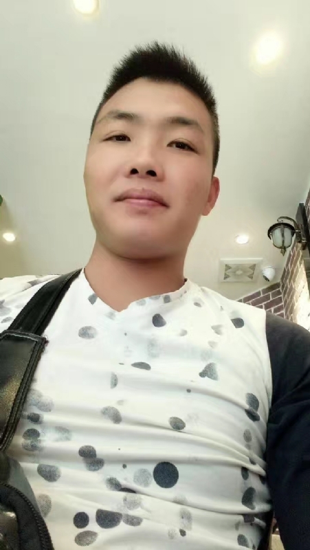 吃生蚝的小乖乖的第一张照片--阜阳相亲服务中心