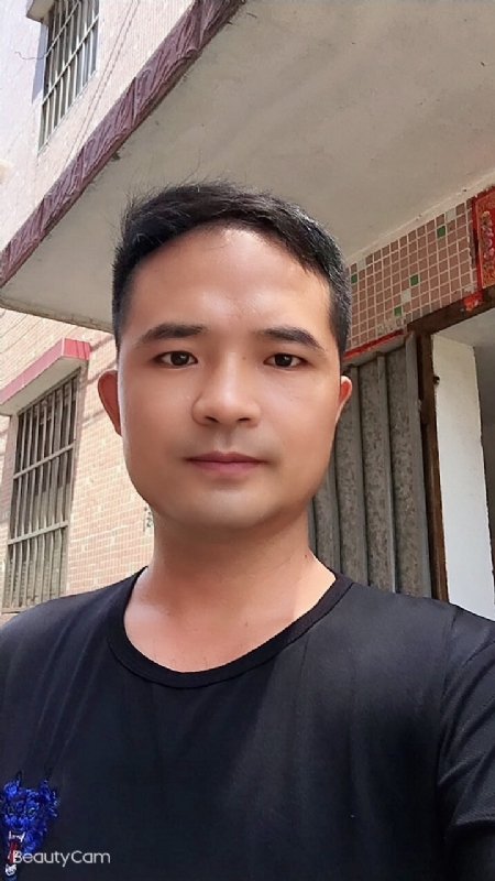 言飞的第二张照片--阜阳相亲服务中心