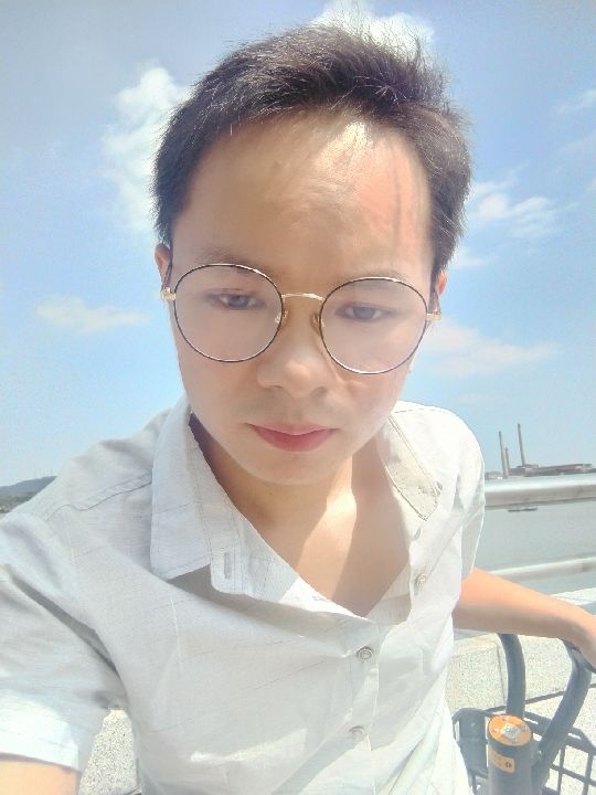 楠呐的第三张照片--阜阳相亲服务中心