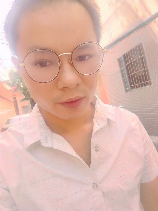 楠呐的第四张照片--阜阳相亲服务中心