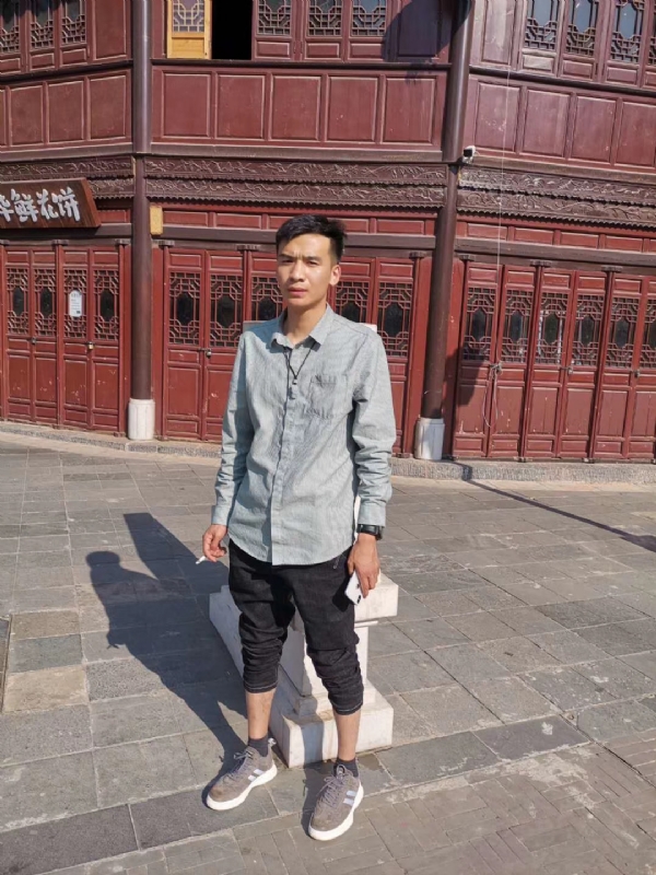 刘方的第一张照片--阜阳相亲服务中心