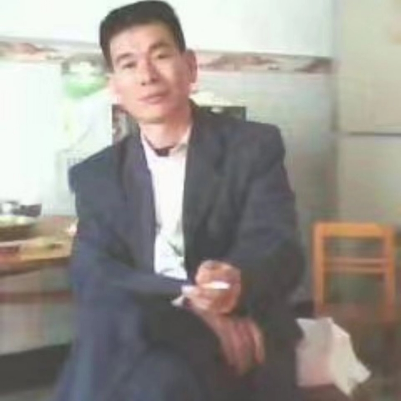 阳光照耀的第一张照片--阜阳相亲服务中心