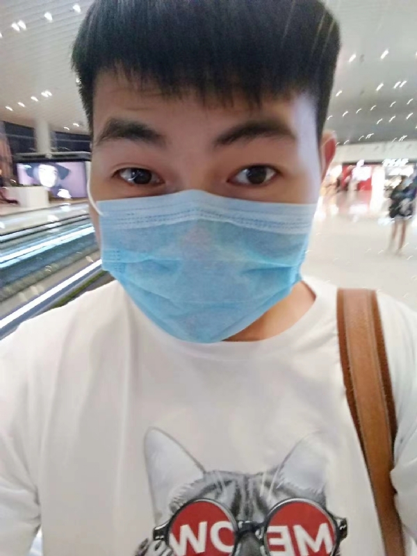 咔咔一顿的第一张照片--阜阳相亲服务中心