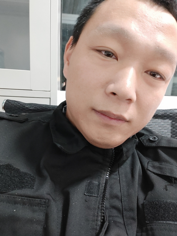 真实找人结婚的第二张照片--阜阳相亲服务中心