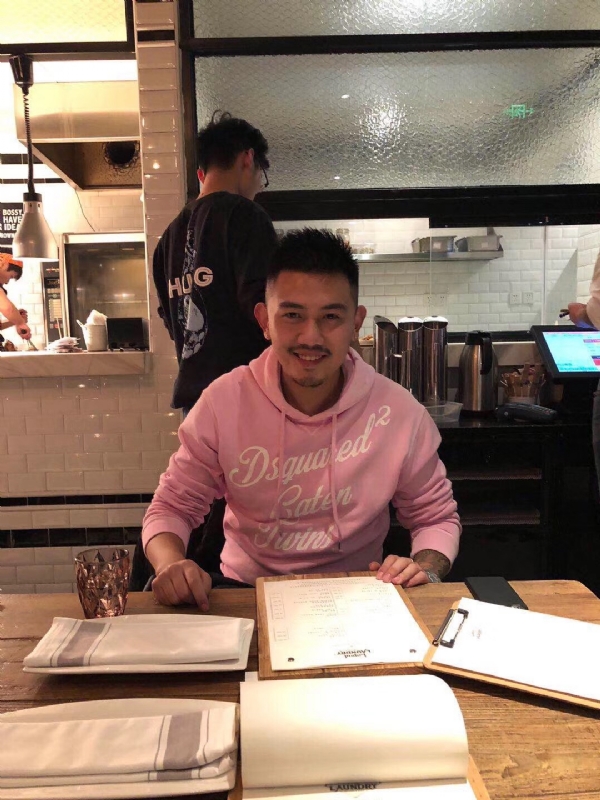 雪云飘的第一张照片--阜阳相亲服务中心