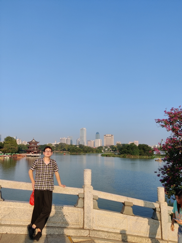 萍水相逢晏的第一张照片--阜阳相亲服务中心