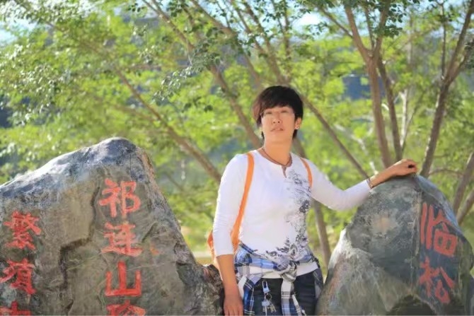 弱水河边青春草的第一张照片--阜阳相亲服务中心