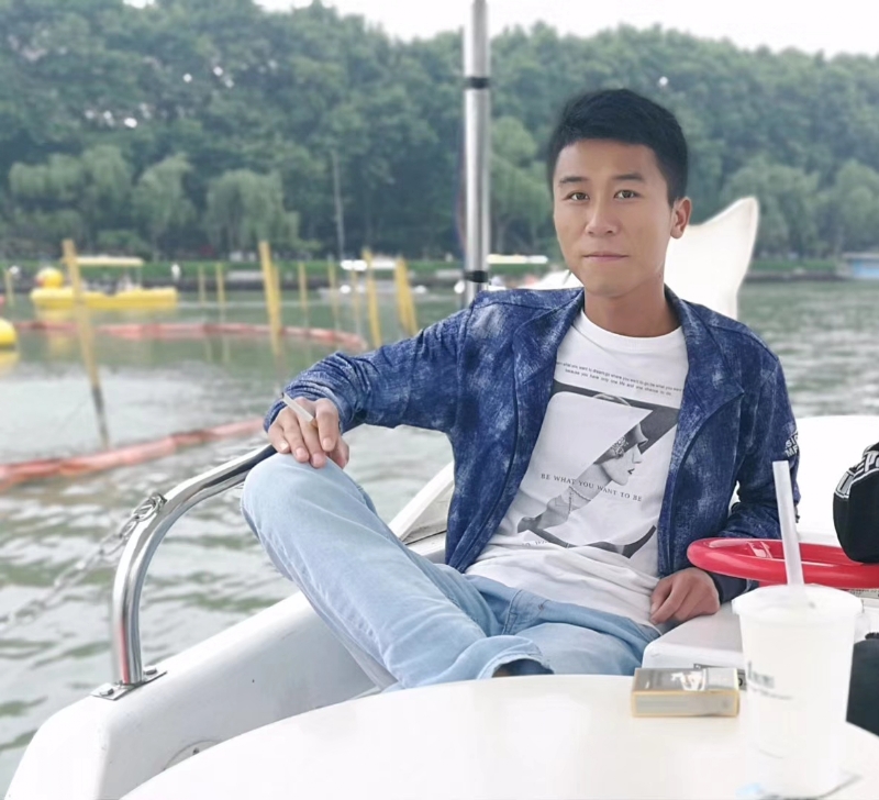 小熊微品的第一张照片--阜阳相亲服务中心