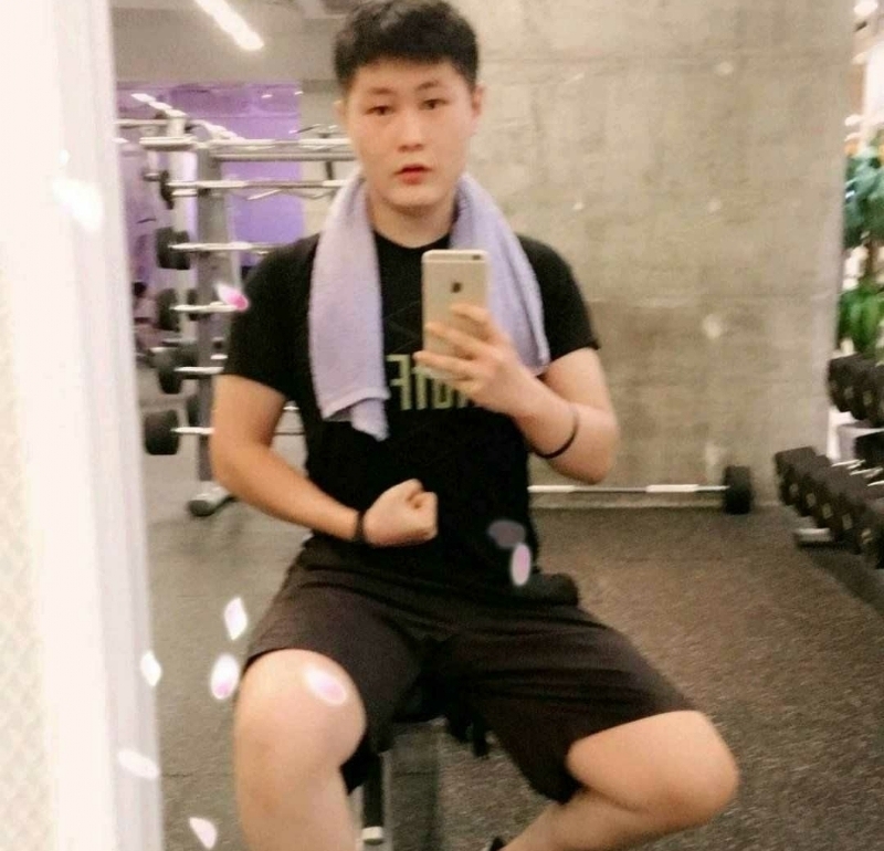 晚婚的第二张照片--阜阳相亲服务中心