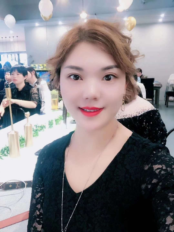 CY的第三张照片--阜阳相亲服务中心