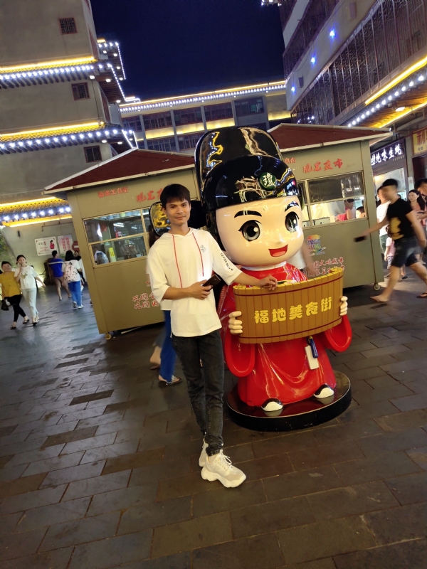 圆嘟嘟的瘦子的第一张照片--阜阳相亲服务中心