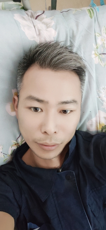 火山口的第一张照片--阜阳相亲服务中心