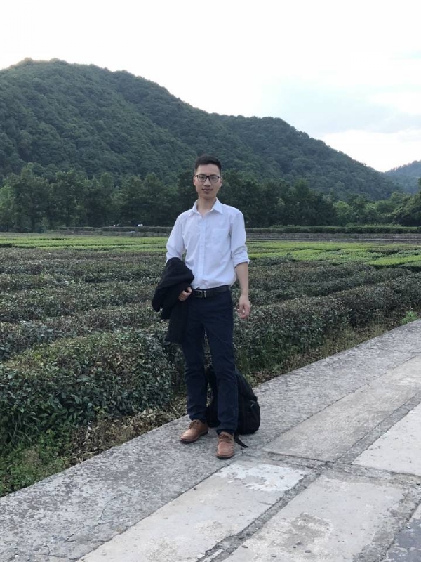 盛夏果实的第一张照片--阜阳相亲服务中心