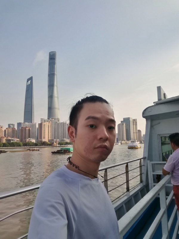 寻找爱情的孤单的第一张照片--阜阳相亲服务中心