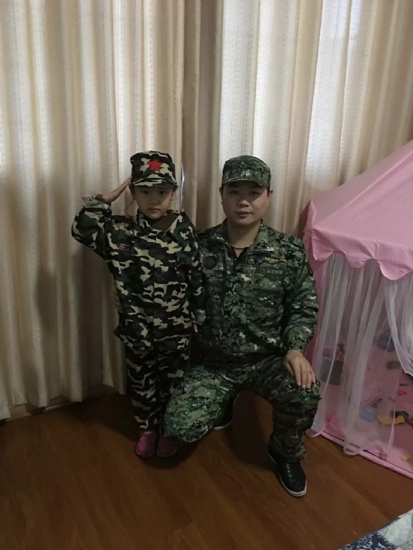 俗人的第一张照片--阜阳相亲服务中心