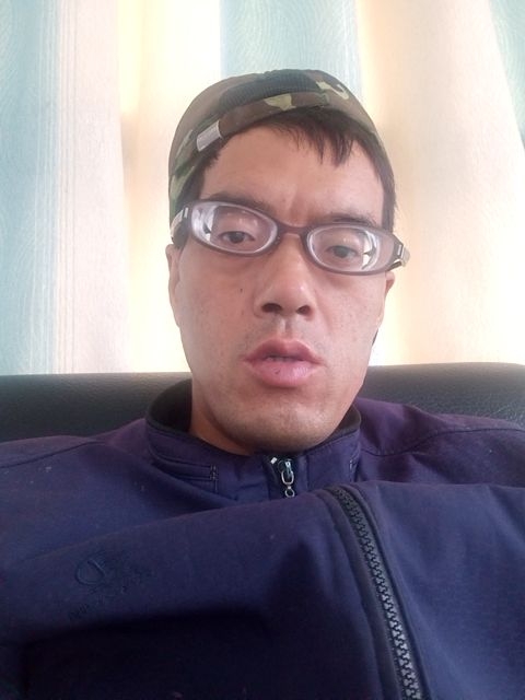 等待有缘人的第三张照片--阜阳相亲服务中心