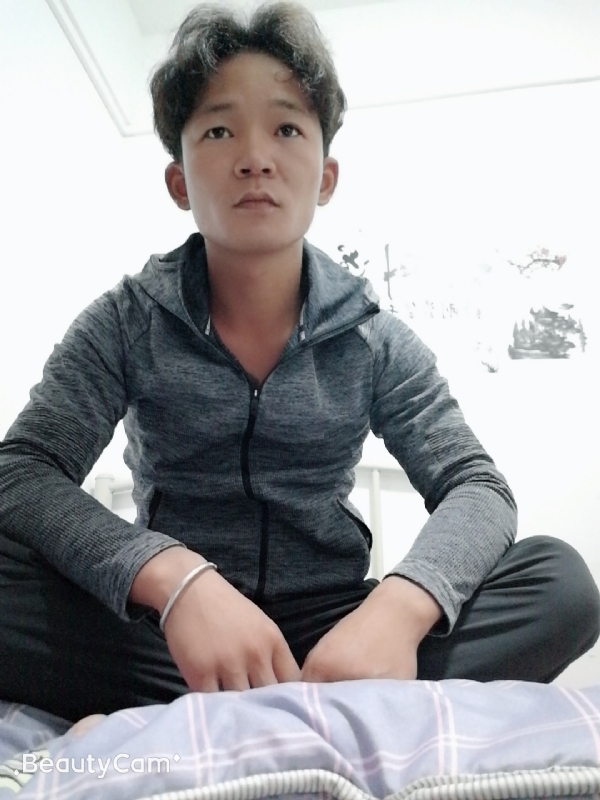 东浩学长的第一张照片--阜阳相亲服务中心