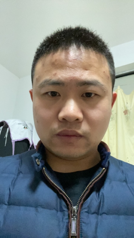 苹果的第一张照片--阜阳相亲服务中心