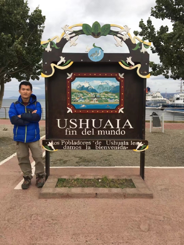 龍少的第一张照片--阜阳相亲服务中心