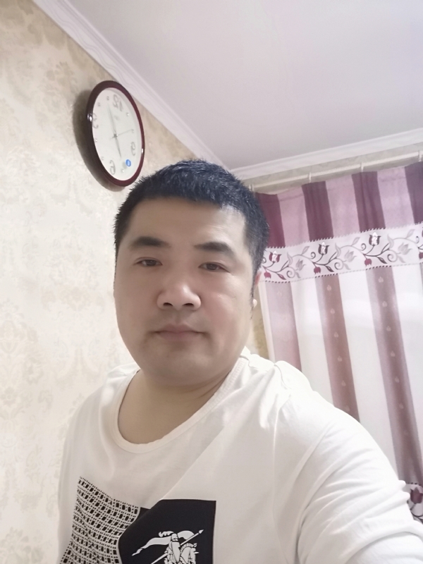 爱你的眼睛的第一张照片--阜阳相亲服务中心