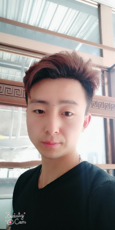 拼命微笑的第二张照片--阜阳相亲服务中心