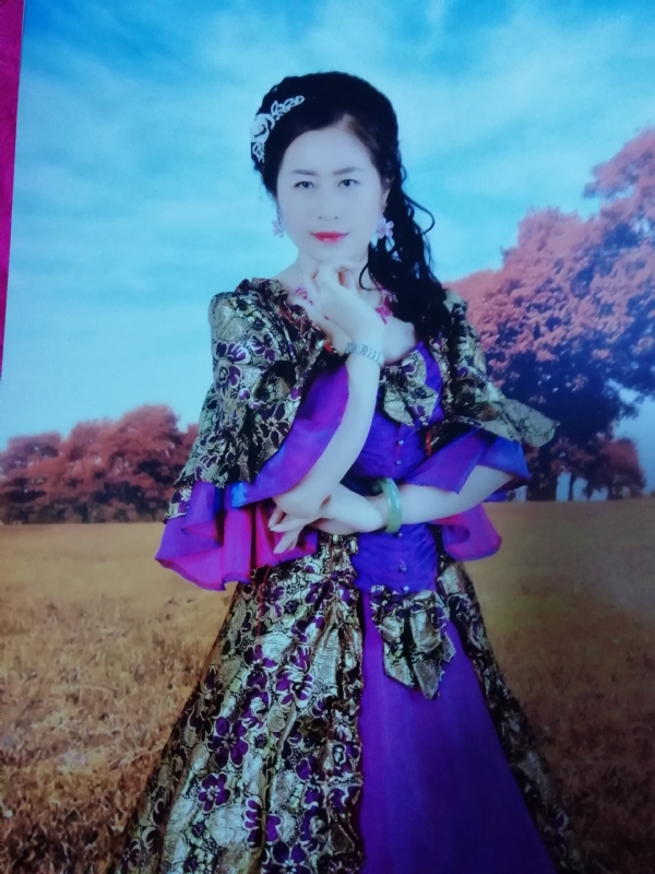 清水芙蓉的第一张照片--阜阳相亲服务中心