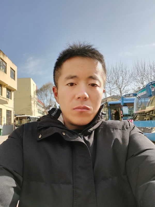 孤独的云的第三张照片--阜阳相亲服务中心