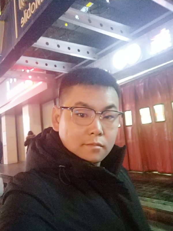 杜跃龙的第二张照片--阜阳相亲服务中心